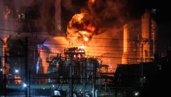 Lufta me Iranin/ Trump flet për paqe, por…Shpërthim në rafinerinë e naftës në Teksas