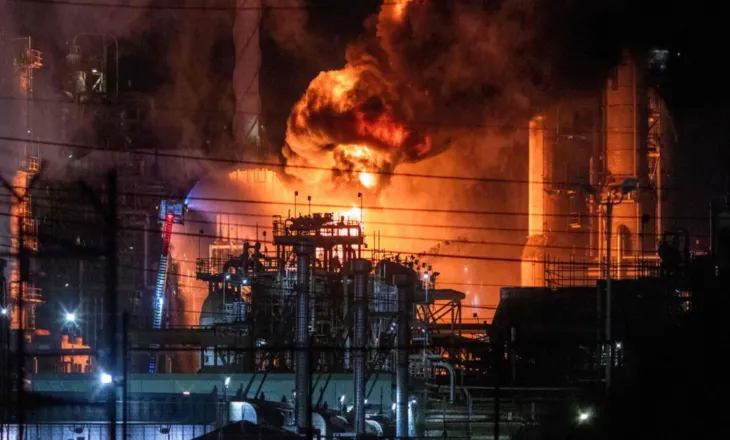 Lufta me Iranin/ Trump flet për paqe, por…Shpërthim në rafinerinë e naftës në Teksas