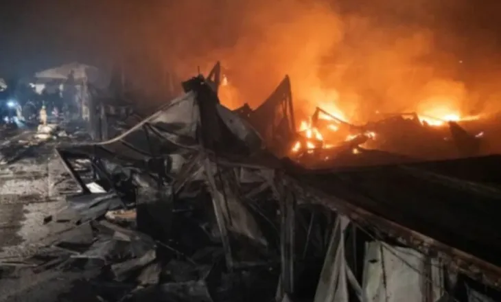 Lufta në Lindjen e Mesme, Pakistani sulmon Kabulin