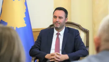 LVV i hedh benzinë zjarrit, propozon Glauk Konjufcën për President të Kosovës