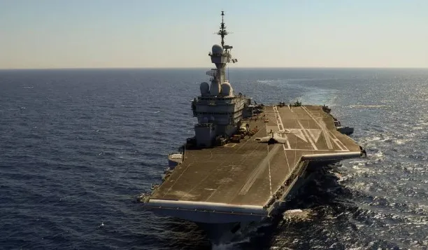 Macron: Franca rrëzoi dronë në Lindjen e Mesme, por nuk ishte pjesë e sulmeve ndaj Iranit