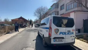 Maliq/ Gjendet e vdekur e moshuara në banesë, dyshohet se ka ndërruar jetë dy javë më parë