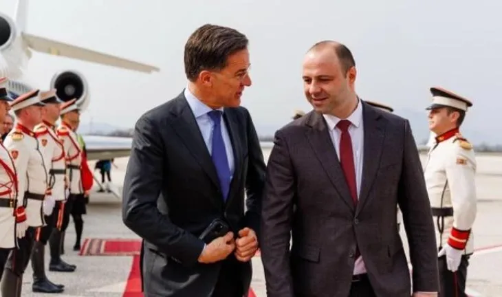 Maqedoni e Veriut/ Sekretari i përgjithshëm i NATO-s vizitë zyrtare në Shkup, pritet nga Ministri i Mbrojtjes