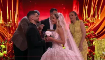 Martohen Selin dhe Gimbo, puthje mes çiftit. Rogerti me një fjalim kundër çiftit