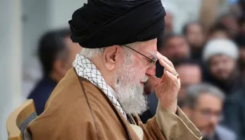 Mashtrim brenda unazës/ Detajet e Mosadit mbi e vrasjen e Liderit Suprem Khamenei, na lënë pa fjalë