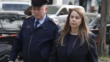 Mbeti shtatzënë kur SPAK zbuloi skemën kriminale te AKSHI, Hava Delibashi i shpëton drejtësisë: Gjykata e Posaçme…