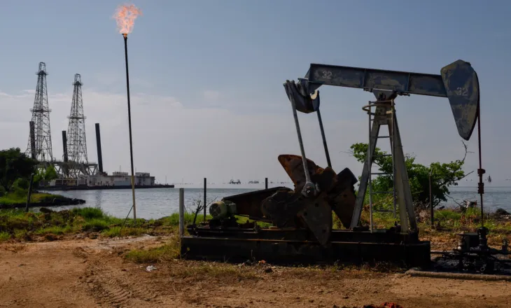 Mbi 400 milionë fuçi rezerva nafte emergjente do të shpërndahen në tregje