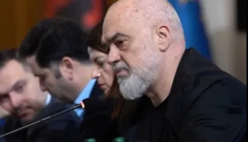 Mbledhja e grupit të PS dhe qeverisë/ Edi Rama ndan pamje dhe detaje, nga takimi