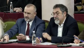 Mblidhet grupi parlamentar socialist, Ulsi Manja prezanton raportin e PS mbi kërkesën e SPAK për arrestimin e Belinda Ballukut: Narrativa e Prokurorisë, hipotetike