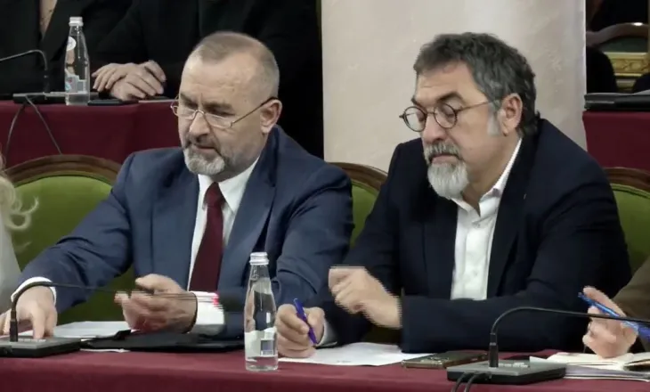 Mblidhet grupi parlamentar socialist, Ulsi Manja prezanton raportin e PS mbi kërkesën e SPAK për arrestimin e Belinda Ballukut: Narrativa e Prokurorisë, hipotetike