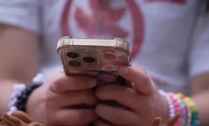 Mbrojtja e të miturve/ Teknologjia rrit filtrat e kontrollit të moshës për rrjetet sociale