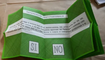 Mbyllen qendrat e votimit për referendumin mbi reformën në drejtësi në Itali. Jo në avantazh