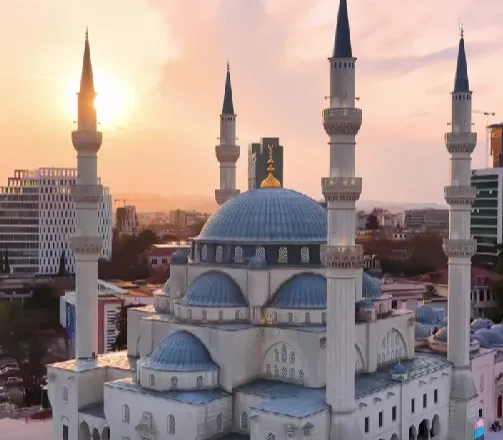 Mbyllet Muaji i Ramazanit, Rama uron besimtarët myslimanë: Le të hyjmë në festën e Bajramit me çdo të mirë