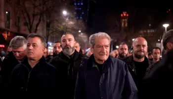 Mbyllet protesta, Berisha nga selia e PD: Si e nderuat ju 22 marsin… bravo, e tmerruat Edvin Ramën