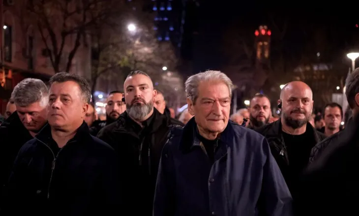 Mbyllet protesta, Berisha nga selia e PD: Si e nderuat ju 22 marsin… bravo, e tmerruat Edvin Ramën