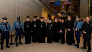 Me ftesë nga Kryepiskopi Elpidofor, Kryepiskopi Joan vizitë në Shtetet e Bashkuara të Amerikës