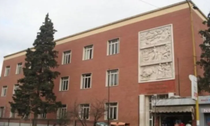 “Më kapi për fyti”/ Sherr mes mjekëve në Tiranë, kryeinfermierja kallëzon gjinekologun