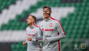 Me maskë në seancë, Levandovski: Shqipëria e vështirë, të bëjmë një gol më shumë