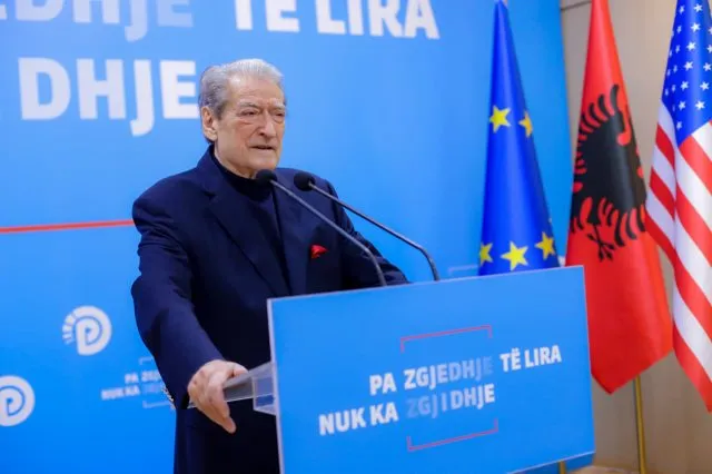 “Me Ramën nuk ka paqe“, Berisha: Beteja jonë do të shtrihet në gjithë Shqipërinë deri në largimin e kësaj bande hajdutësh