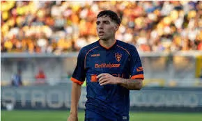 Media italiane e bën fakt të kryer, Luis Hasa zgjedh Shqipërinë