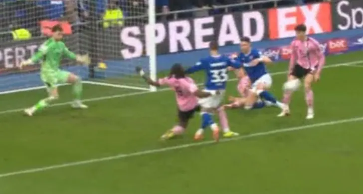 Mehmeti sërish protagonist në Angli, tifozët e duartrokasin