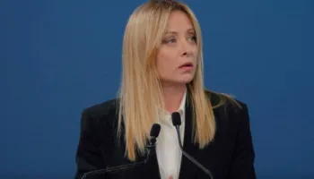 Meloni e vendosur për dërgimin e azilkërkuesve në Gjadër, reagon ashpër ndaj vendimit të gjyqësorit