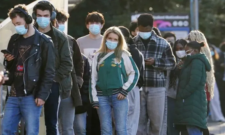 Meningjiti del jashtë kontrollit: ç’po ndodh në Britani?