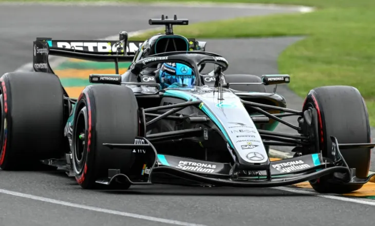 Mercedes triumf i dyfishtë në Australi, Leclerc në podium, zhgënjejnë McLaren e Red Bull