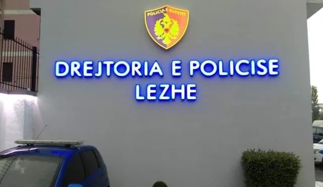 MESAZH ME TRIT*L NË LEZHË! Shp*rthen makina e agjentit të krimeve, forca të shumta policie në vendngjarje