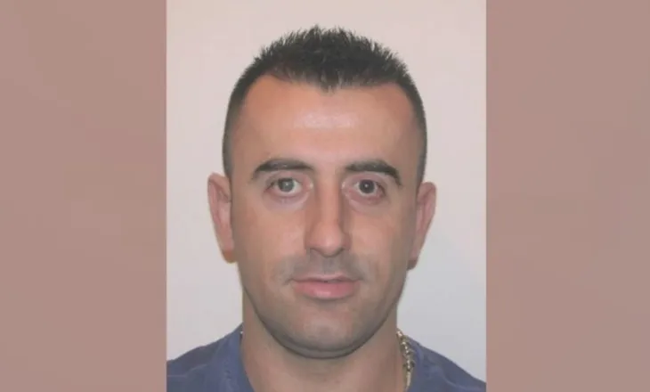 Mesazh me tritol?! Makina e Oltjon Klosit shpërtheu në mes të Tiranës, shkak dyshohet aktiviteti i tij në Spanjë (FOTO)