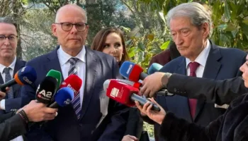 Mesazhi nga Berlini në selinë blu/ Peter Beyer: Transparencë për drejtësinë dhe integrimin në BE