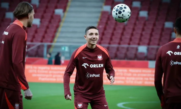 Mesfushori nuk është në dispozicion për ndeshjen me Shqipërinë, Polonia nis përgatitjet