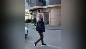 Mijëra rrënjë kanabis në banesën e drejtorit të IEVP Rrogozhinë, dorëzohet në polici Bilal Hasa