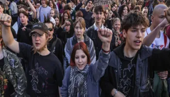 Mijëra studentë protestojnë kundër rekrutimit ushtarak në Berlin