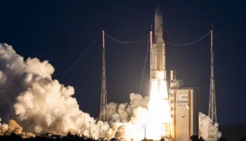 Miliarda investime drejt orbitës së ulët tokësore: Një infrastrukturë e re kritike