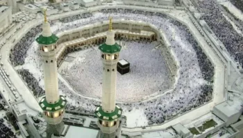 Miliona besimtarë mbushin Mekën për Bajram – një spektakël i rrallë shpirtëror