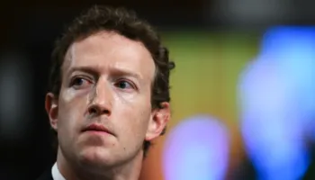 “Miliona dollarë dëmshpërblim!”/ Gjykata: “META” dhe “YouTube” fajtorë! Ndikuan në shëndetin mendor të 20-vjeçares