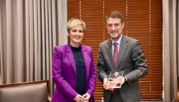 Ministri Hoxha me kryetaren e komunës së Preshevës: Të angazhuar për të mbrojtur të drejtat e shqiptarëve