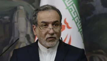 Ministri iranian: Izraeli po tërheq SHBA-të në një humnerë politike