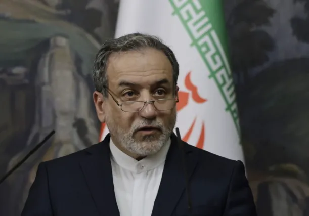 Ministri iranian: Izraeli po tërheq SHBA-të në një humnerë politike