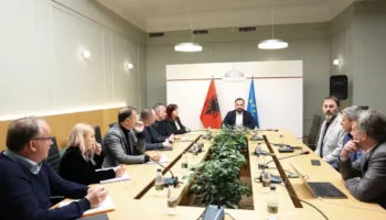 Ministri Jaupaj: Studim fizibiliteti për menaxhimin e mbetjeve në tre zona strategjike të vendit