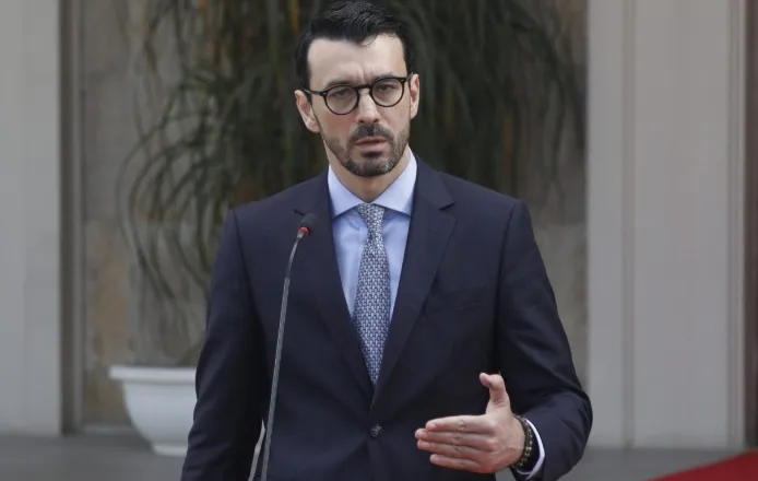 Ministri Karakaçi: Kemi gati projektligjin për rezervën e hidrokarbureve