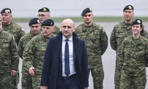 Ministri kroat i mbrojtjes kërkon përgatitje për mbrojtjen e kufijve të vendit të tij – përmend armatosjen e Serbisë