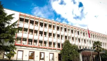 Ministria e Jashtme: Shqipëria dënon me forcë sulmin iranian që shënjestroi ambasadën e Amerikës në Riad