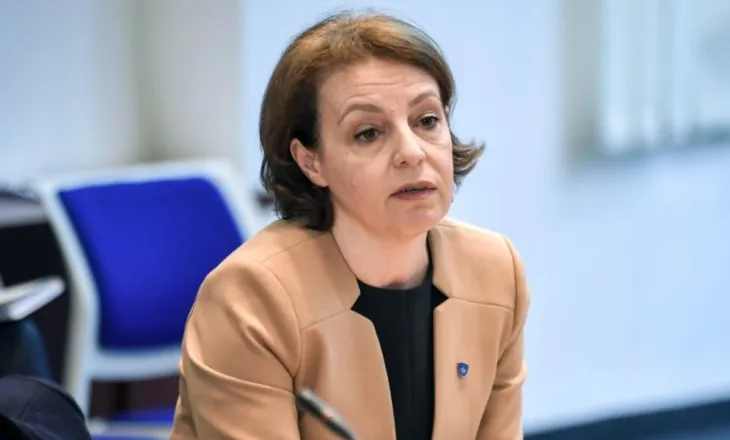 Ministrja Gërvalla non grata në Shqipëri? Ja si përgjigjet ambasadori Petrit Malaj në Prishtinë