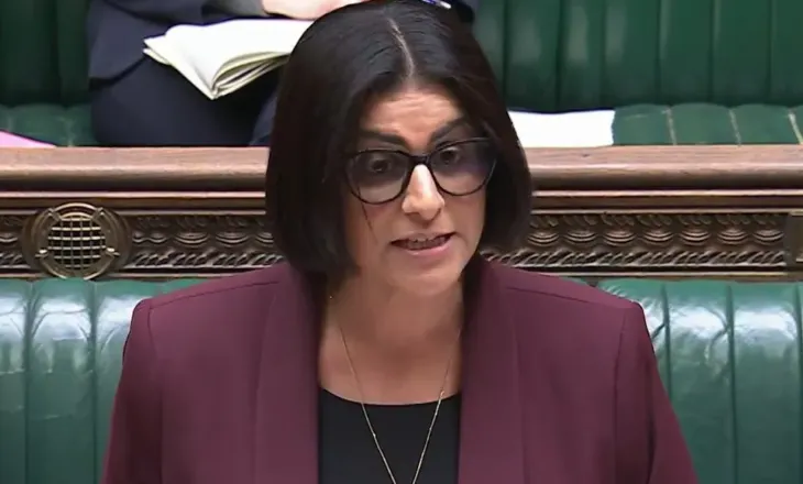 Ministrja Mahmood: Ligji për skllavërinë moderne përdoret për të bllokuar deportimin e shqiptarwve nga Britania