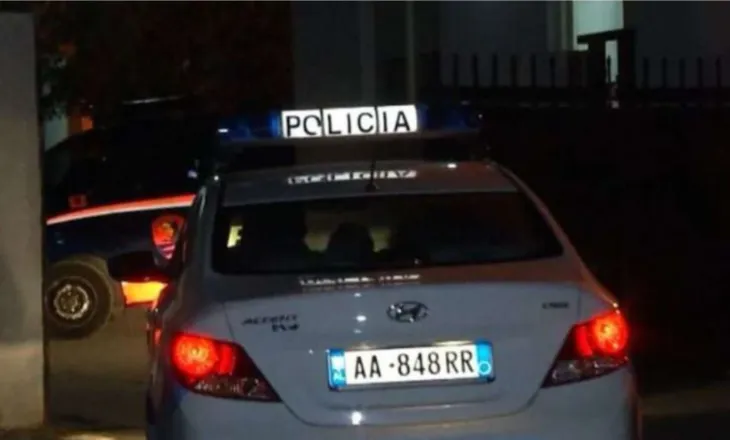 MINUTA E FUNDIT – Humb jetën shoferi, makina përplaset me shtyllën dhe murin në aksin Shtoj- ish- Reparti Ushtarak