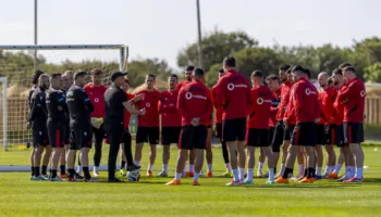 Miqësorja me Ukrainën / Kombëtarja zhvillon seancën e parë stërvitore në Valencia