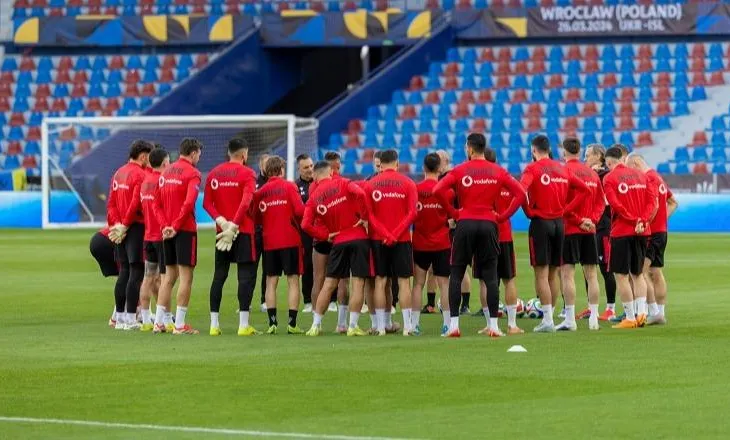 Miqësorja Ukrainë-Shqipëri, kuqezinjtë zhvillojnë stërvitjen e fundit në stadiumin e ndeshjes! Mungon Ismajli, shfaq shqetësime shëndetësore