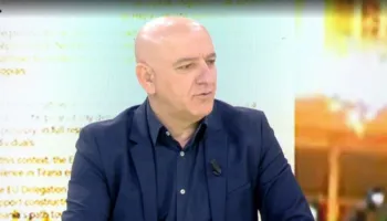 Molotovë vilës së Enver Hoxhës/ Bejko: Berisha ka kujtime në atë shtëpi! Për ndërkombëtarët, kreu i PD është kapitull i mbyllur
